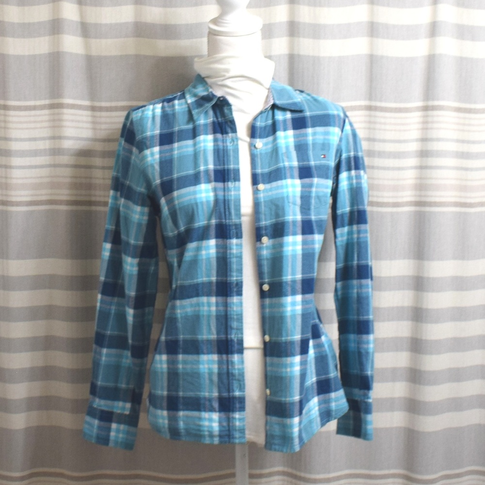 Tommy Hilfiger Plaid Button Down Sz: M C: Blues